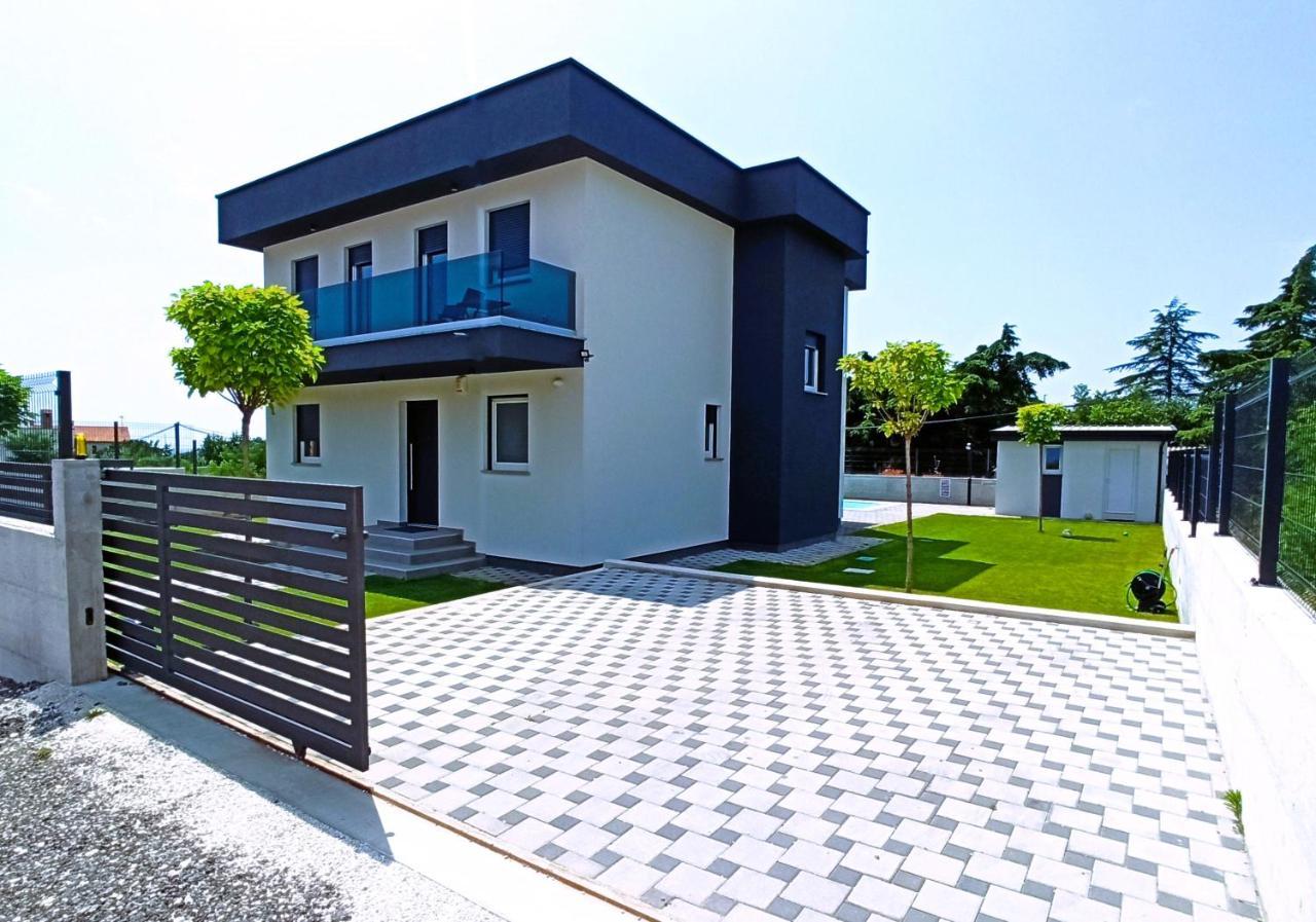 Villa Nikolina - Luxury Villa With 5 Bedrooms And Swimming Pool Воднян Экстерьер фото