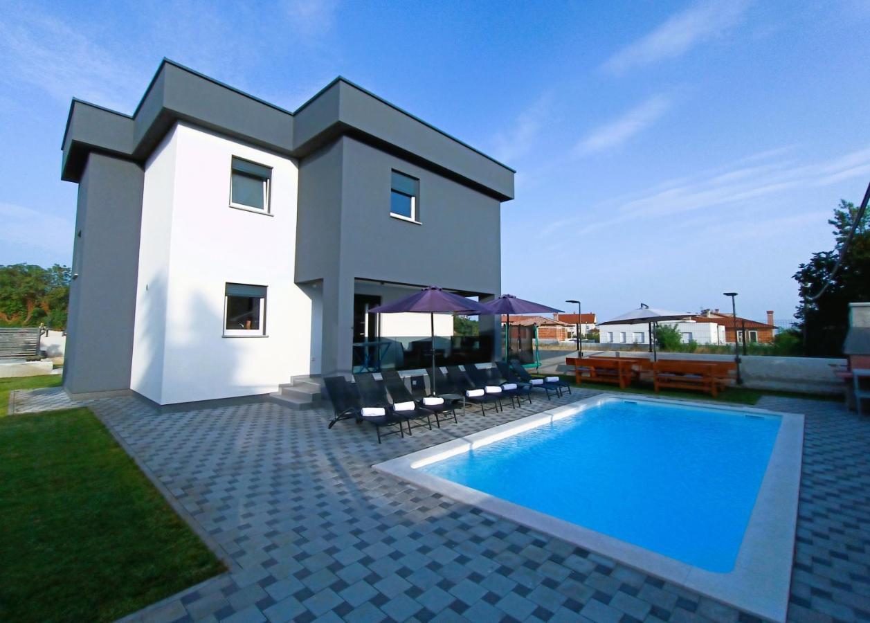 Villa Nikolina - Luxury Villa With 5 Bedrooms And Swimming Pool Воднян Экстерьер фото